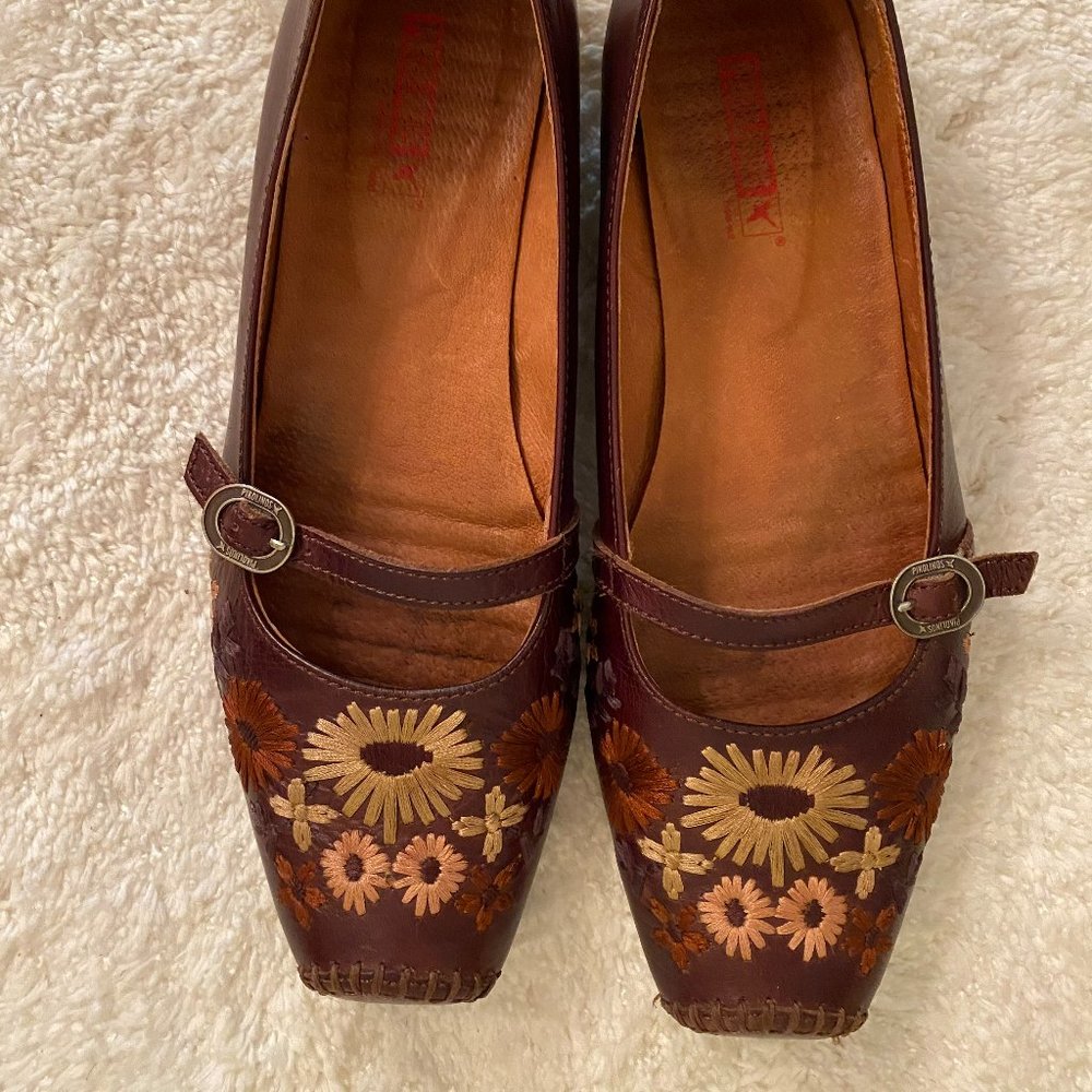 Pikolinos Mary Jane (Embroidery) - Size 9/9.5